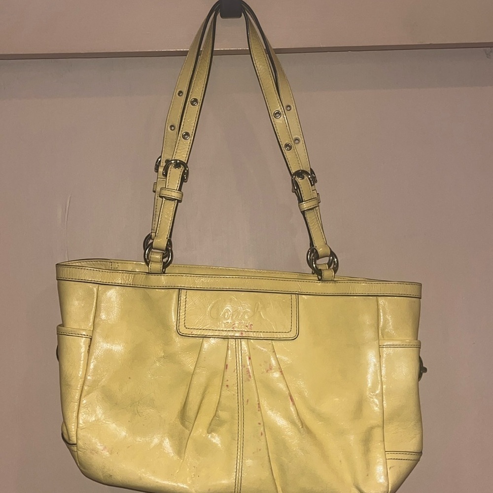 Coach yellow patent leather tote handbag/ preowned OS